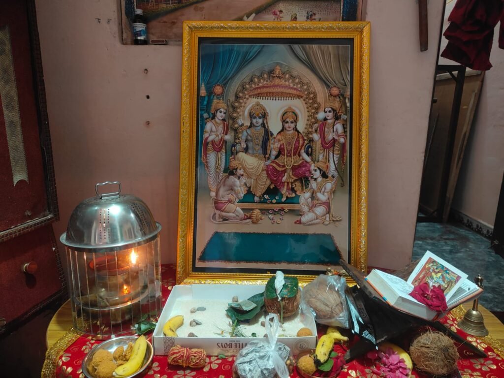 पहले श्रावण सोमवार पर गुंदरई में गूंजा श्री सुंदरकांड पाठ, भक्ति में सराबोर हुए श्रद्धालु GUNDRAI